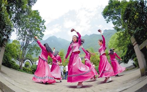 大眾旅游紅火 “五一”假期出游人數、旅游收入走高